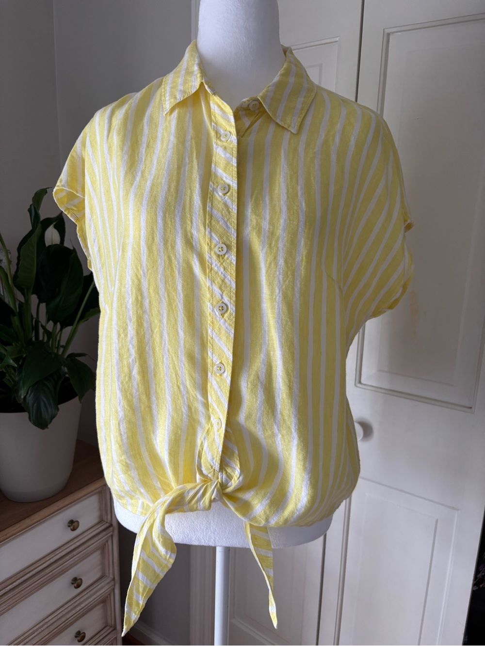 Talbots Yellow Sherbert Striped Tie-Front Button-Down Top Medium Petite